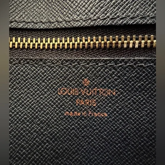 LOUIS VUITTON Jeune Fille MM Epi Leather Bag - Picture 11 of 15